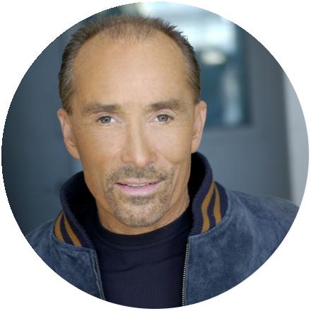 Icon Lee Greenwood
