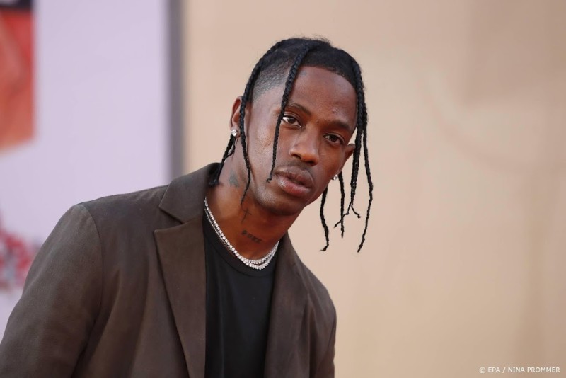 Songteksten.net - Helft nabestaanden weigerde geld van Travis Scott