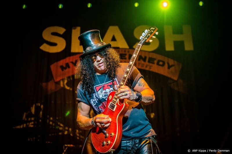 Songteksten.net - Guns 'N Roses-gitarist Slash 15 jaar zonder drank en